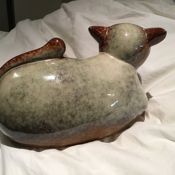 CERAMIC POTTERY MEDIUM SIZED GLAZED CAT FIGURINE - Picture 5 of 8